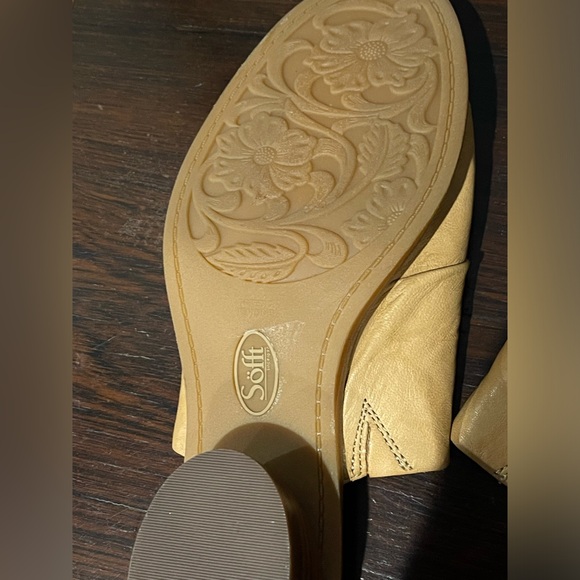 NWOT Sofft leather heeled slides caramel color beautiful leather - Picture 7 of 8
